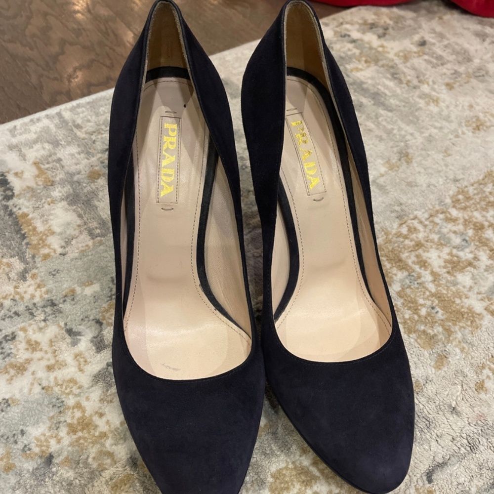 Prada suede pumps - Picture 2 of 5